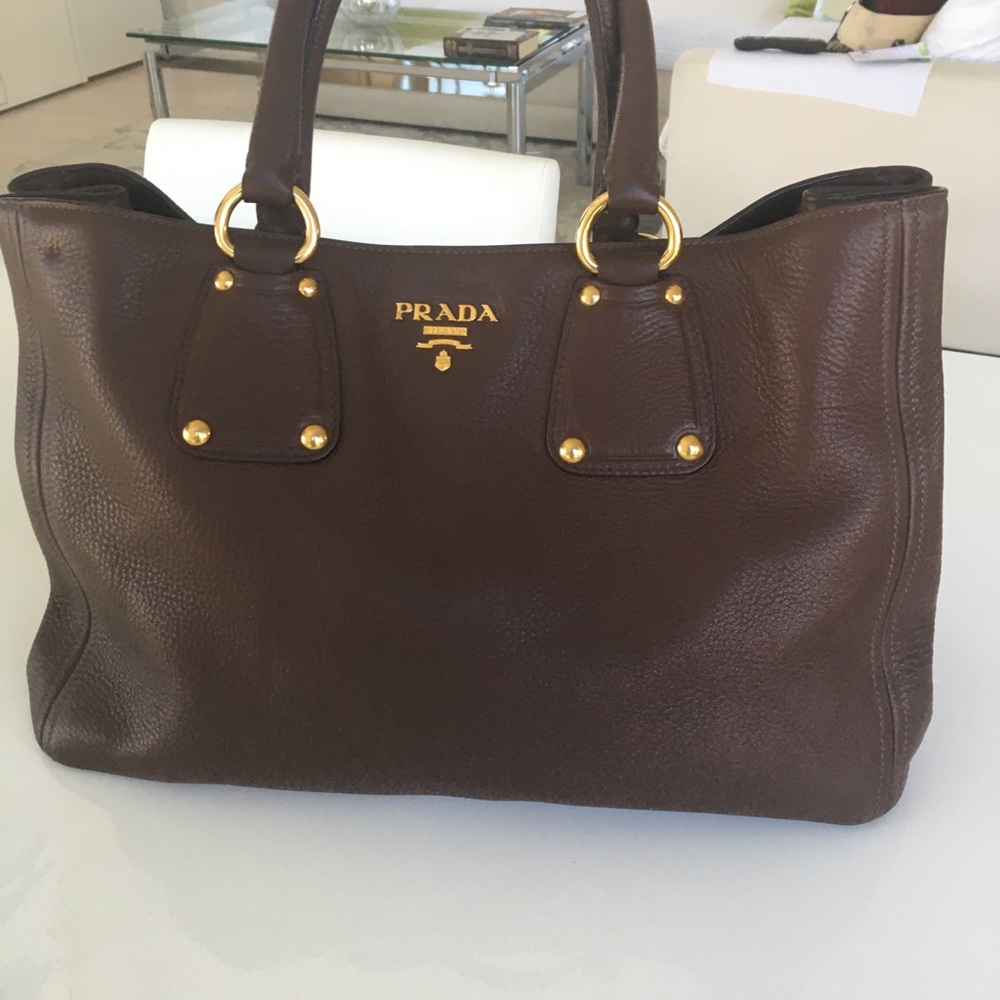 Authentic Prada Vitello Daino hand Tote
